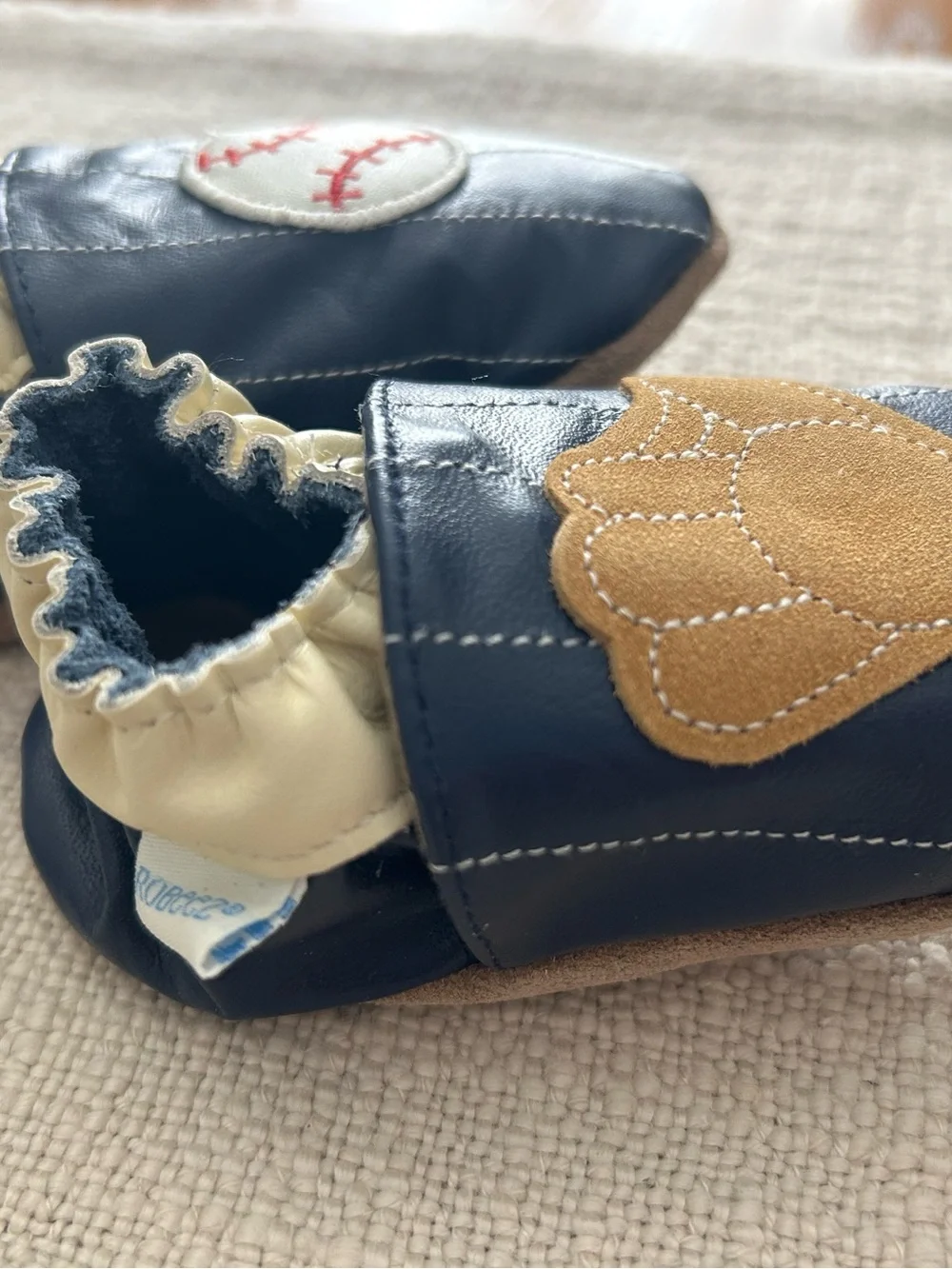Robeez soft navy